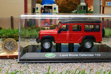 Load image into Gallery viewer, BUR32060R Burago 1:43 Scale Land Rover Defender 110  in Red