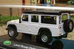 BUR32060W Burago 1:43 Scale Land Rover Defender 110 in White