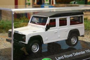BUR32060W Burago 1:43 Scale Land Rover Defender 110 in White