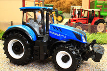 Load image into Gallery viewer, BUR44066AA Burago 1:32 Scale New Holland T7 HD 4WD Tractor