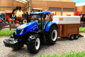 BUR44069 BURAGO 132 SCALE NEW HOLLAND T7 HD 4WD TRACTOR WITH HORSE BOX