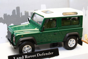 CAR455260 Oxford Diecast Cararama 1:43 scale Land Rover Defender 90 Station Wagon in Dark Green white roof