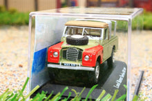 Load image into Gallery viewer, CAR711XND003 Oxford Diecast Cararama 172 Scale Land Rover Series III 109 Pick Up