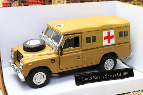 CARCR037 Oxford Diecast Cararama 1:43 Scale Land Rover Series 3 109 Army Ambulance Desert