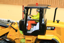 Load image into Gallery viewer, Dm85294 Die Cast Masters 132 Scale Cat 910K Wheeled Loader Tractors And Machinery (1:32 Scale)