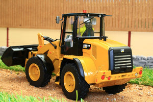 Dm85294 Die Cast Masters 132 Scale Cat 910K Wheeled Loader Tractors And Machinery (1:32 Scale)