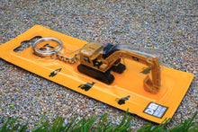 Load image into Gallery viewer, DM85981 Die Cast Masters CAT Micro 320 Hydraulic Excavator Keyring