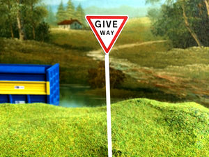 HLT-FBS02 Road Sign Post (Give Way)