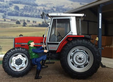 Load image into Gallery viewer, Hlt-Wm085 Climbing Tractor Driver Animals And Figures (All Scales)