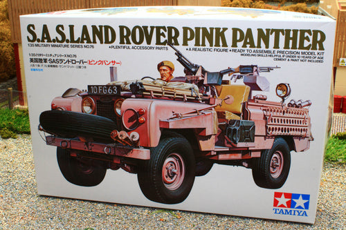 ITA650 Italeri 135 Scale S.A.S. Recon Land Rover Pink Panther KIT