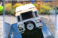 Load image into Gallery viewer, IXOCLC436 IXO 1:43 Scale Land Rover Series II 109 Station Wagon Grey 1958