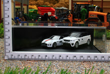 Load image into Gallery viewer, JLRLEDC195MXA Oxford Diecast 1:76 Scale Jaguar Land Rover Experience 2 car set