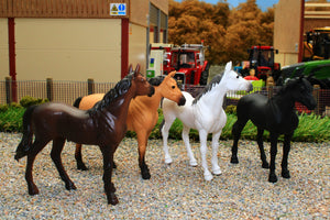 KG0199 Kids Globe 132 Scale Horses (Set of 4)