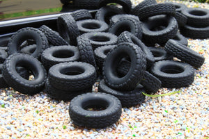 KG1884 KIDS GLOBE SILAGE PIT COVER AND 50 RUBBER TYRES