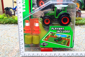 MAI15592F MAISTO 1:64 Scale Fendt Tractor with Playmat and Accessories