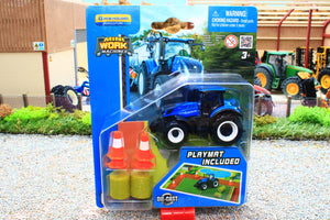 MAI15592N MAISTO 1:64 Scale New Holland Tractor with Playmat and Accessories