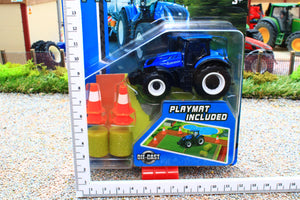 MAI15592N MAISTO 1:64 Scale New Holland Tractor with Playmat and Accessories