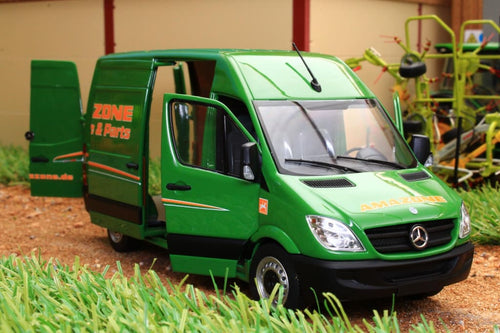 MM1905-06-01 MARGE MODELS MERCEDES SPRINTER VAN IN GREEN AMAZONE LIVERY