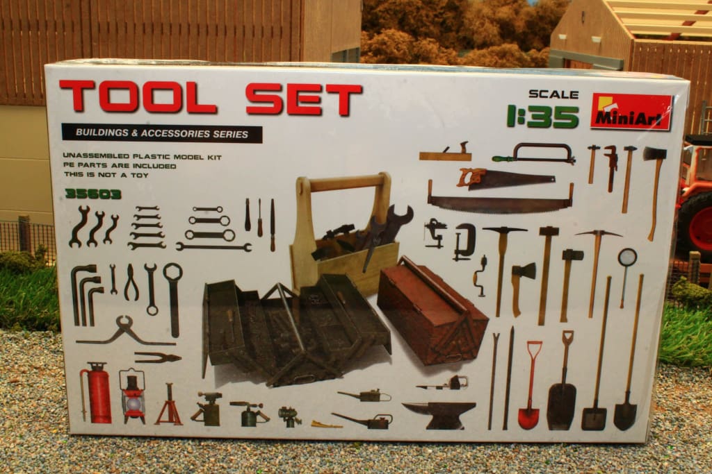 MIA35603 MiniArt 1:35 Scale Tool Set Kit – Brushwood Toys