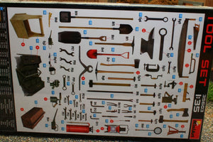 MIA35603 MiniArt 135 Scale Tool Set Kit