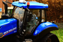 Load image into Gallery viewer, Mm1803 Marge Models New Holland T8.435 Smarttrax Tractor Tractors And Machinery (1:32 Scale)