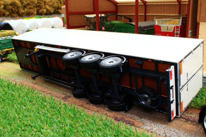 MM1903-01 MARGE MODELS PACTON REEFER TRAILER IN WHITE