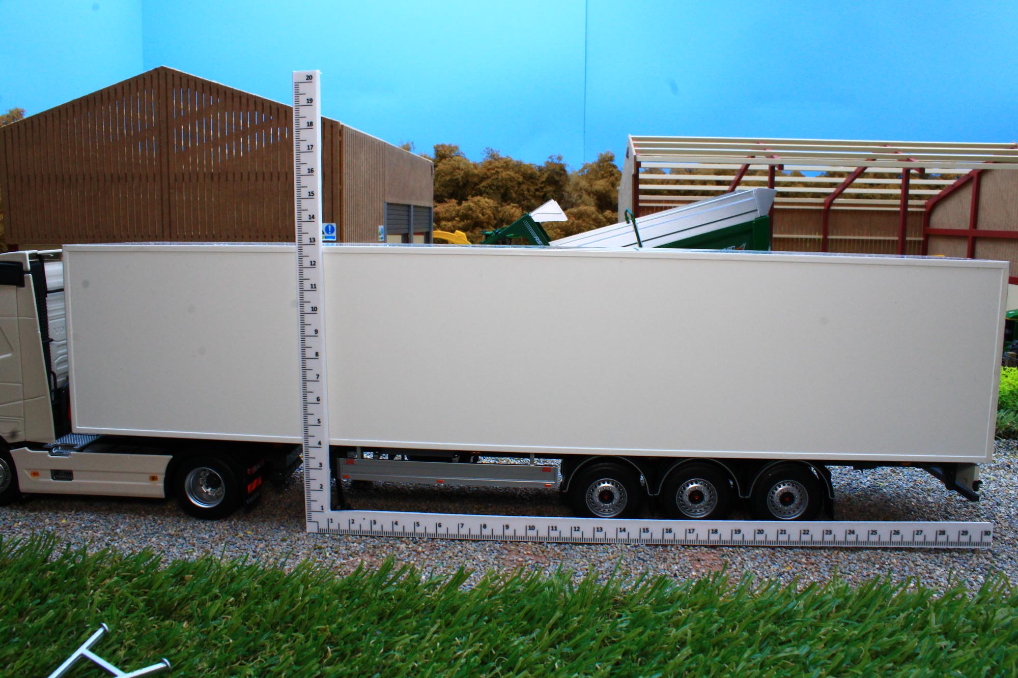 Trailer Scale Box MM1904-01 Marge Models 1:32 Scale Pacton Box Trailer in White ...