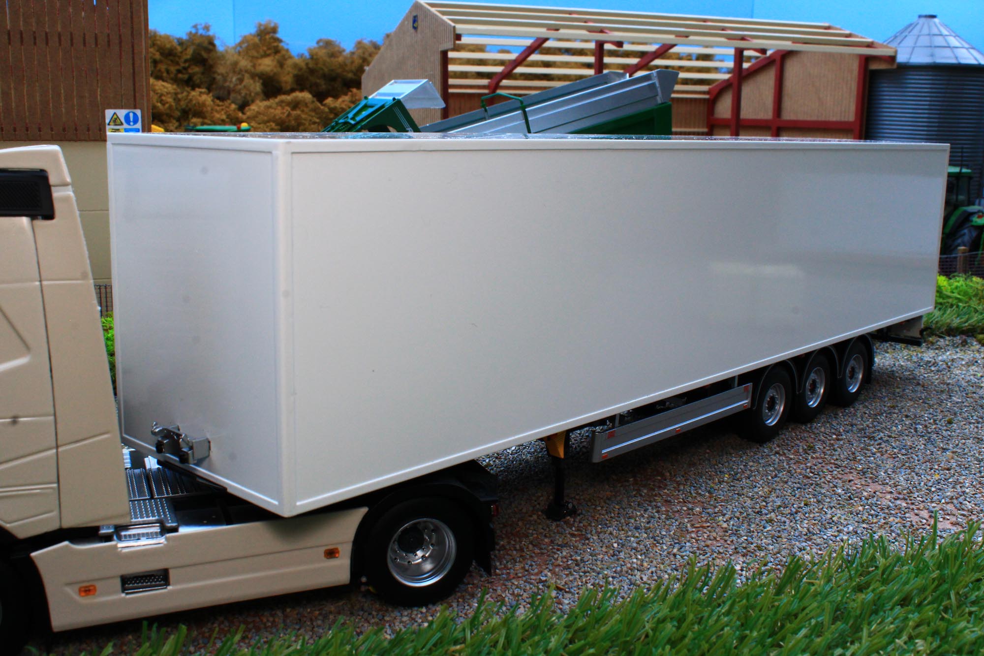 Trailer Scale Box MM1904-01 Marge Models 1:32 Scale Pacton Box Trailer in White ...