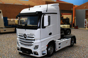 Mm1907-01 Mercedes-Benz Actros Streamspace 4X2 In White 20% Off! Tractors And Machinery (1:32 Scale)