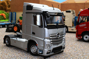 Mm1907-03 Mercedes-Benz Actros Streamspace 4X2 In Silver 20% Off! Tractors And Machinery (1:32