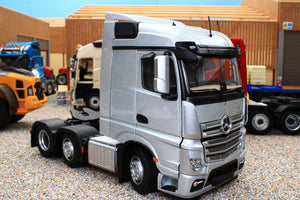 MM1908-03 Mercedes-Benz Actros Streamspace 6x2 in Silver