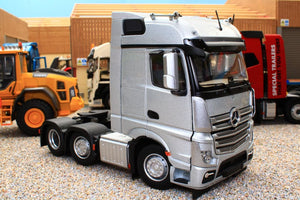 Mm1910-03 Mercedes-Benz Actros Bigspace 6X2 In Silver 20% Off! Tractors And Machinery (1:32 Scale)