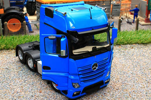 MM1912-06 MARGE MODELS MERCEDES BENZ ACTROS GIGASPACE 6 X 2 IN BLUE