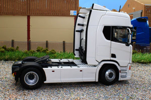 MM2014-01 Marge Models Scania R500 Lorry 4x2 in White