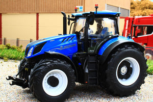 MM2115 Marge Models New Holland T7.315 HD Blue 4WD Tractor