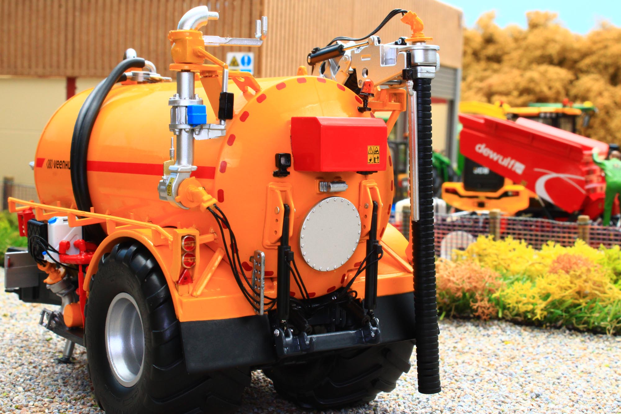 MM2238 Marge Models Veenhuis 14000L Slurry Tanker New Logo NEW MM2238 Marge Models Veenhuis 14000L Slurry Tanker New Logo NEW