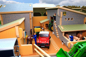 Bt8860 My Third Farm Play Set With Free Britains Mixed Animal Set! Buildings & Stables (1:32 Scale)