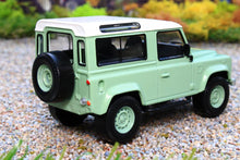 Load image into Gallery viewer, NOV845106 Norev 1:43 Scale Land Rover Defender 90 Green &amp; White 1995