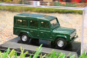 OXF76DEF001 Oxford Diecast 176 Scale Land Rover Defender 110 SW in Green