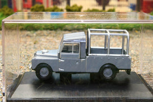 OXF76LAN1109001 OXFORD DIECAST 1:76 SCALE LANDROVER S1 109 IN GREY