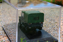 Load image into Gallery viewer, OXF76LAN180004 Oxford Diecast 1:76 Scale Land Rover S1 80 Canvas - RAF
