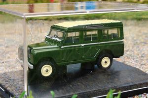 OXF76LAN2002 OXFORD DIECAST Land Rover Series II Station Wagon in Bronze Green