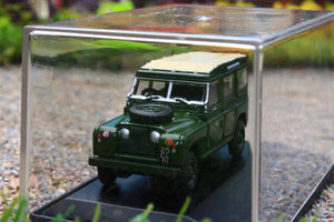 OXF76LAN2007 Oxford Diecast 1:76 Scale Land Rover Series II LWB Station Wagon 44t