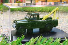 Load image into Gallery viewer, OXF76LAN2009 OXFORD DIECAST 1:76 SCALE Land Rover S2 Tow Truck Bronze Green