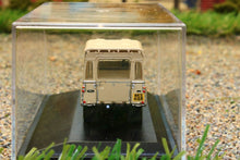 Load image into Gallery viewer, OXF76LR3S001 OXFORD DIECAST Land Rover S3 SW Limestone