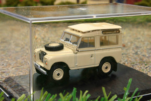 OXF76LR3S001 OXFORD DIECAST Land Rover S3 SW Limestone