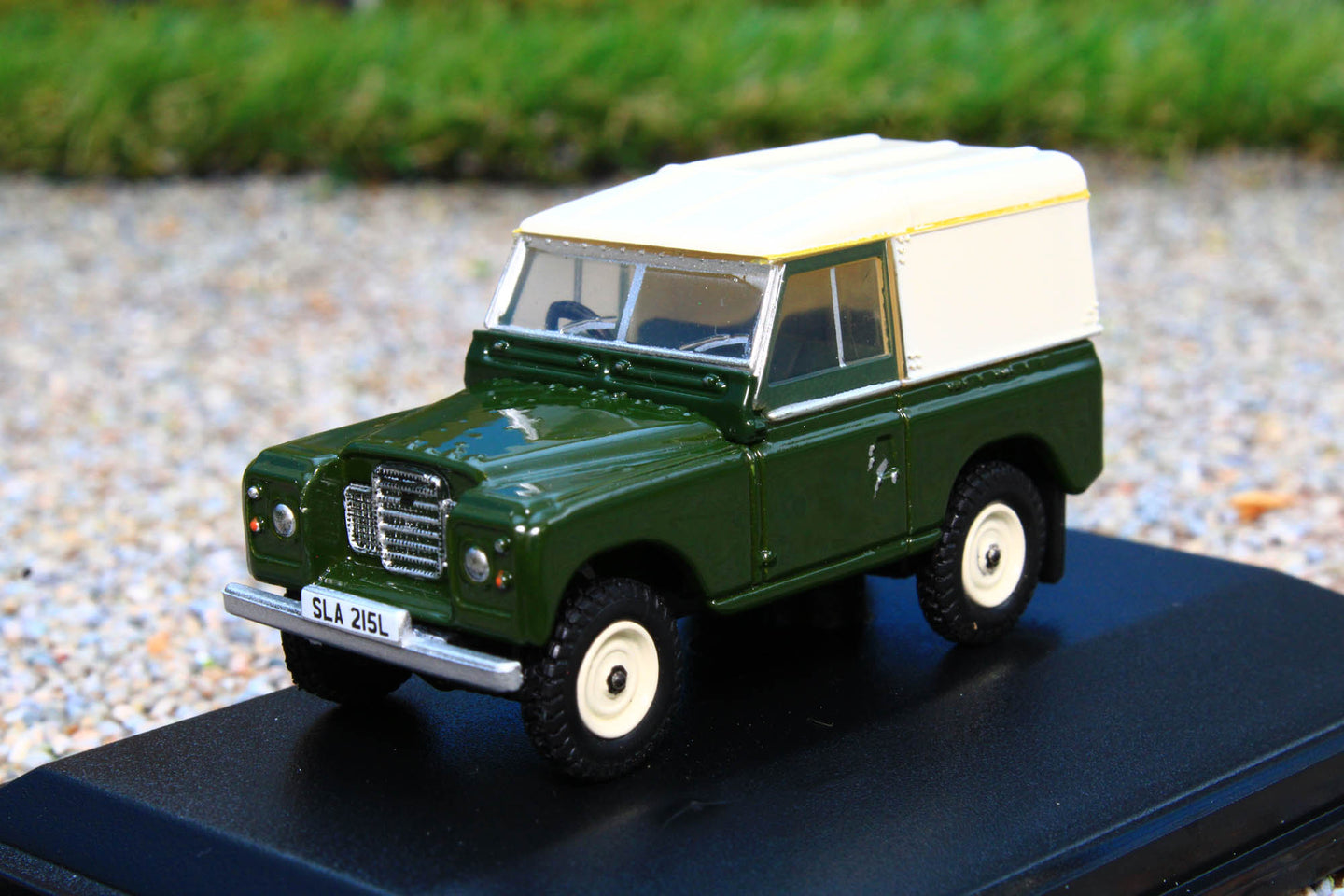 OXF76LR3S005 Oxford Diecast 1:76 scale Land Rover Series III SWB Bronze Green Hard Top