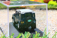 Load image into Gallery viewer, OXF76LRDF002 Oxford Diecast 1:76 scale Land Rover Defender 90 2013 Tamar Blue