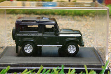 Load image into Gallery viewer, OXF76LRDF006 OXFORD DIECAST 1:76 SCALE Land Rover Defender 90 SW Santorini Black