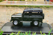Load image into Gallery viewer, OXF76LRDF006 OXFORD DIECAST 1:76 SCALE Land Rover Defender 90 SW Santorini Black